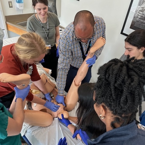 Students training in OB simulation lab